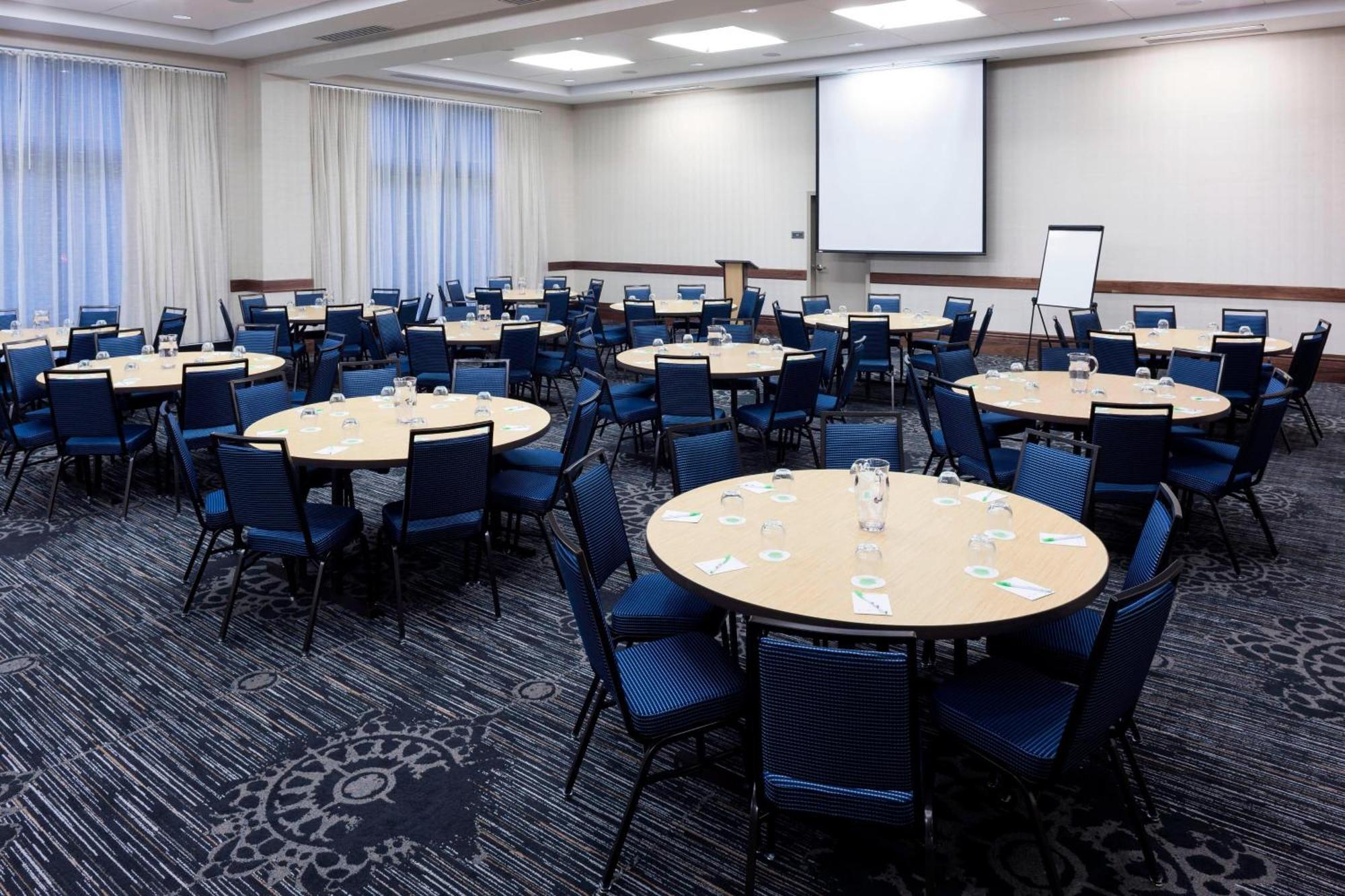 Residence Inn By Marriott Richmond Downtown מראה חיצוני תמונה
